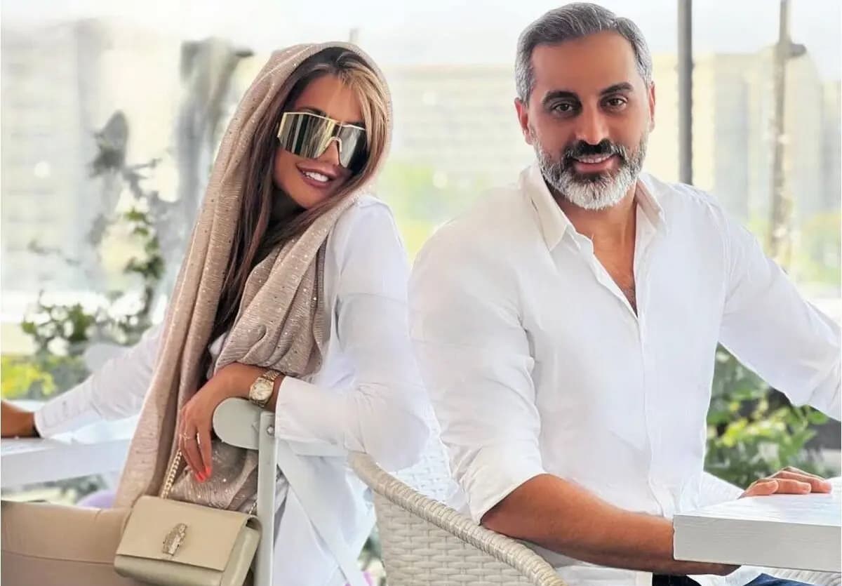 نگاهی به دکوراسیون شاهانه و مجلل خانه علیرام نورایی و صبا تاجیک؛ از مبلمان کلاسیک و لوسترهای اعیانی تا پارکت چوبی براق و آینه دکوراتیو