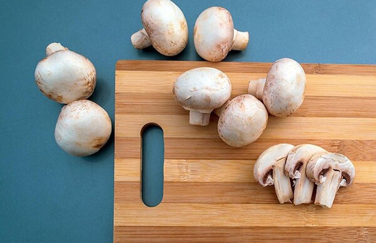 ترفند خانه داری | یک روش ساده برای نگهداری قارچ در فریزر بدون سیاه شدن