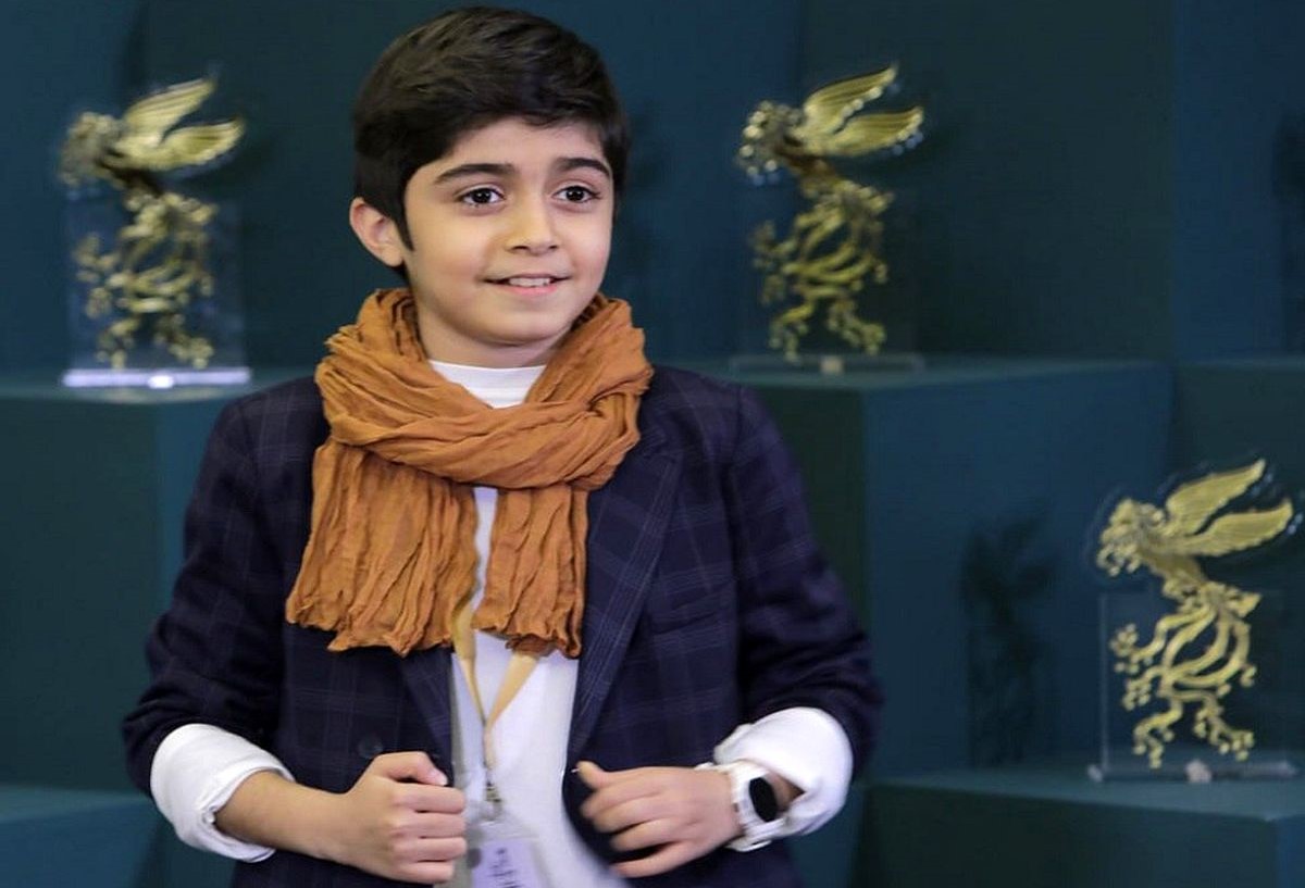 ادب و تواضع جالب رایان سرلک در برنامه 1001؛ هیچ تفاوتی بین من و دوستانم وجود ندارد..