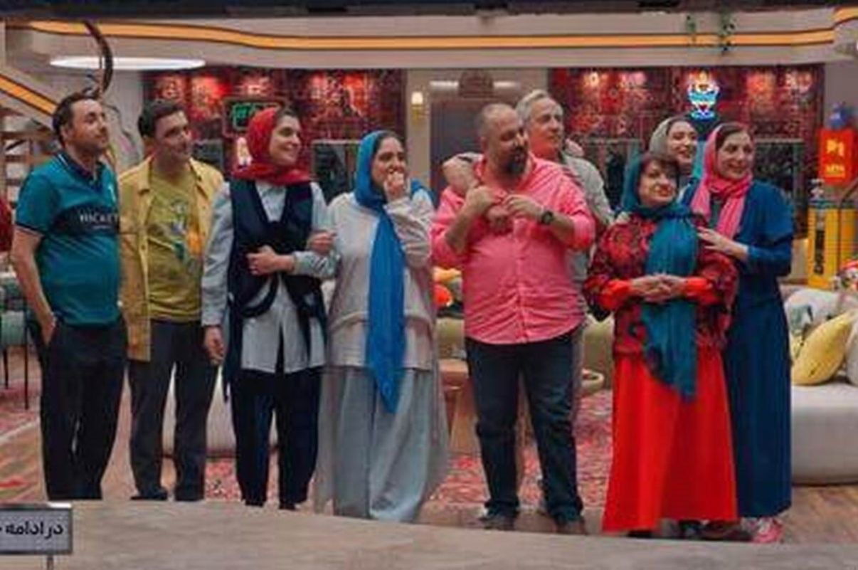 جوکر خانوادگی | همه حواسشون به بازیه اما نرگس محمدی فقط علی اوجی رو میبینه