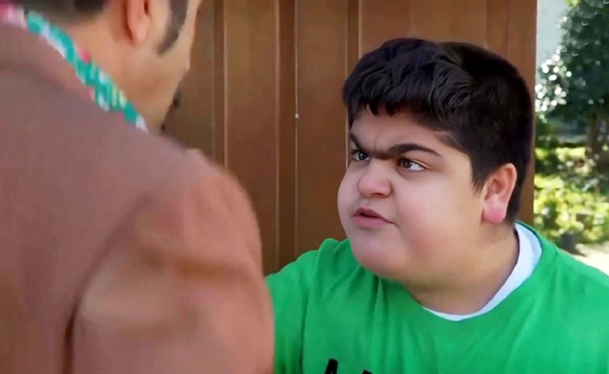 تغییر چهره ابوالفضل رجبی بر مزار مادربزرگش