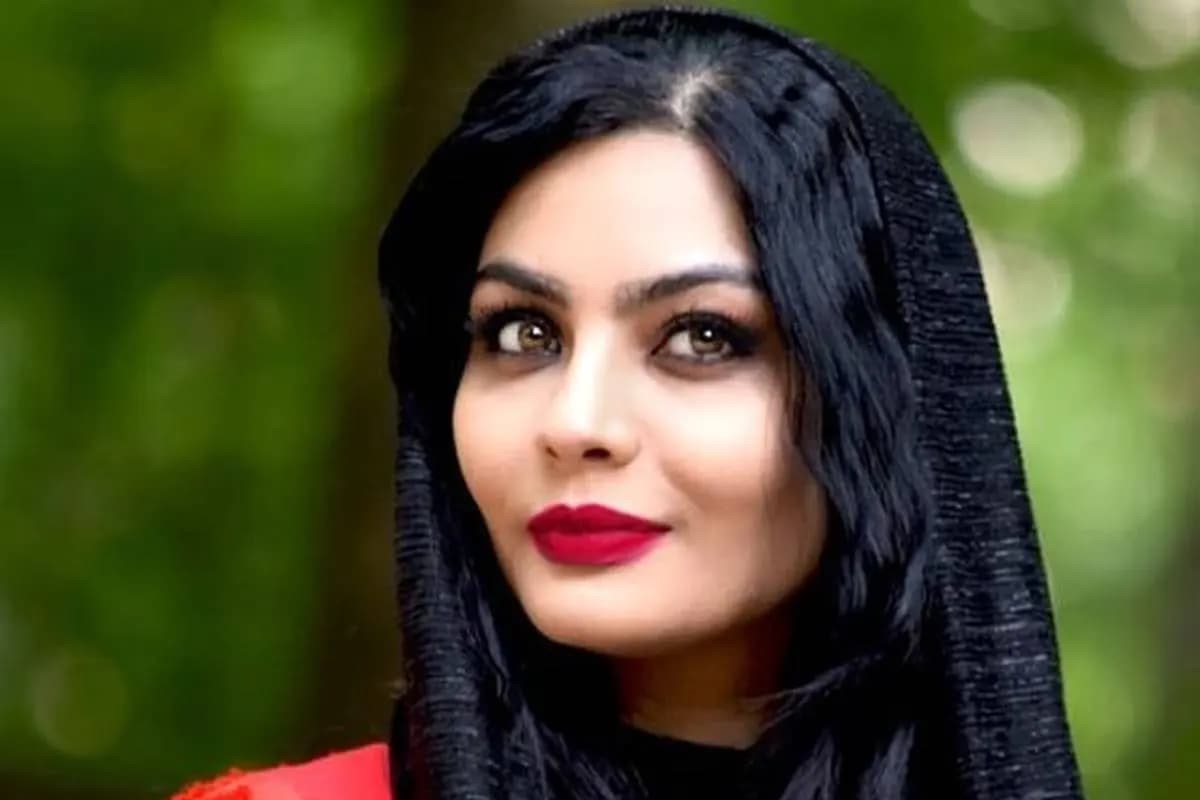 صحرا اسداللهی با لباس عروس در خیابانهای تهران؛ همه شوکه شدند