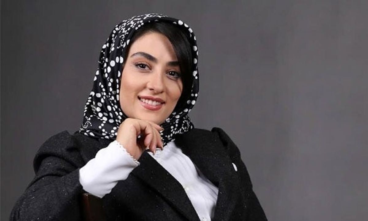 الهام طهموری با تیپی خاص و ژستی عجیب | ظاهر جدیدش در شبکه‌ها پربازدید شد