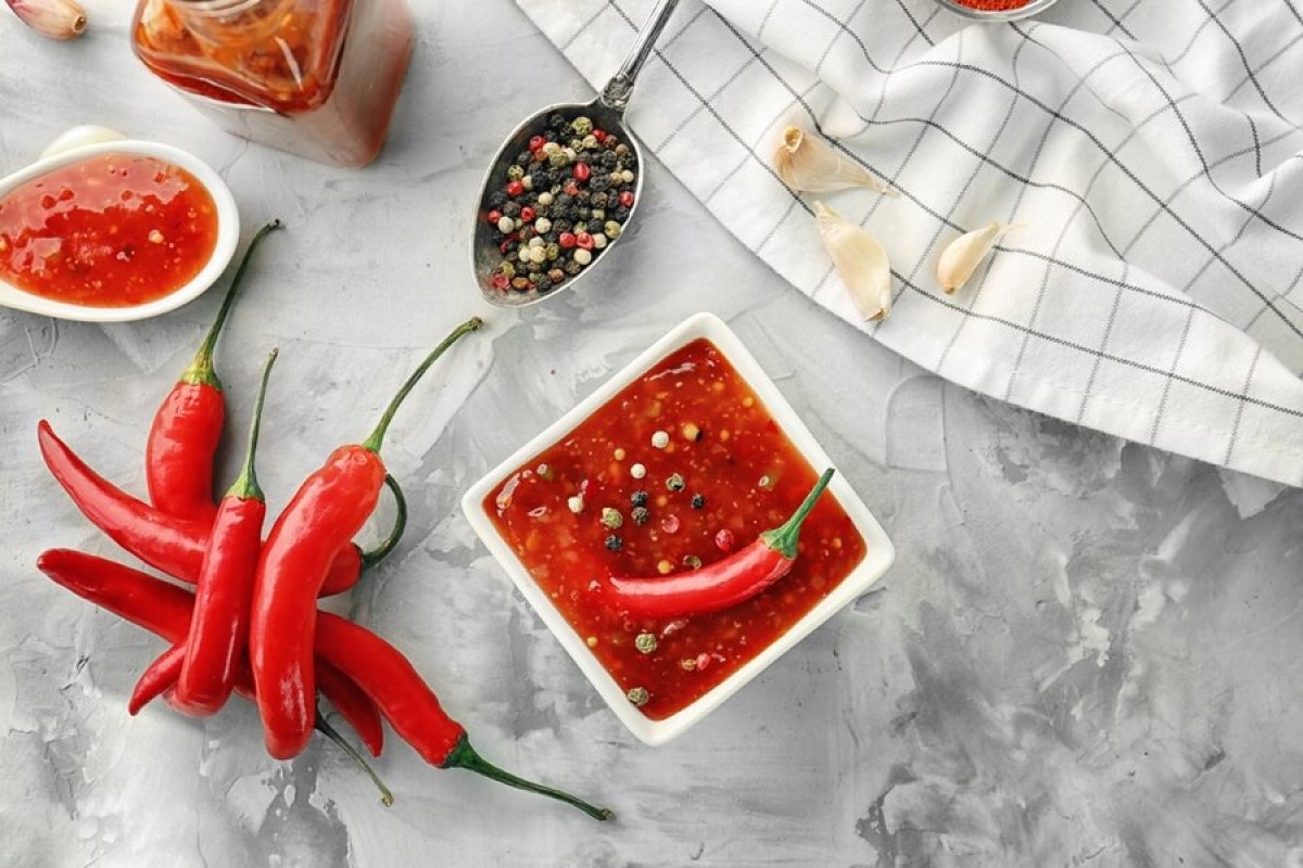 چگونه تندی فلفل را از بین ببریم؟ ؛ روش های رفع تندی فلفل از دست و دهان و غذا