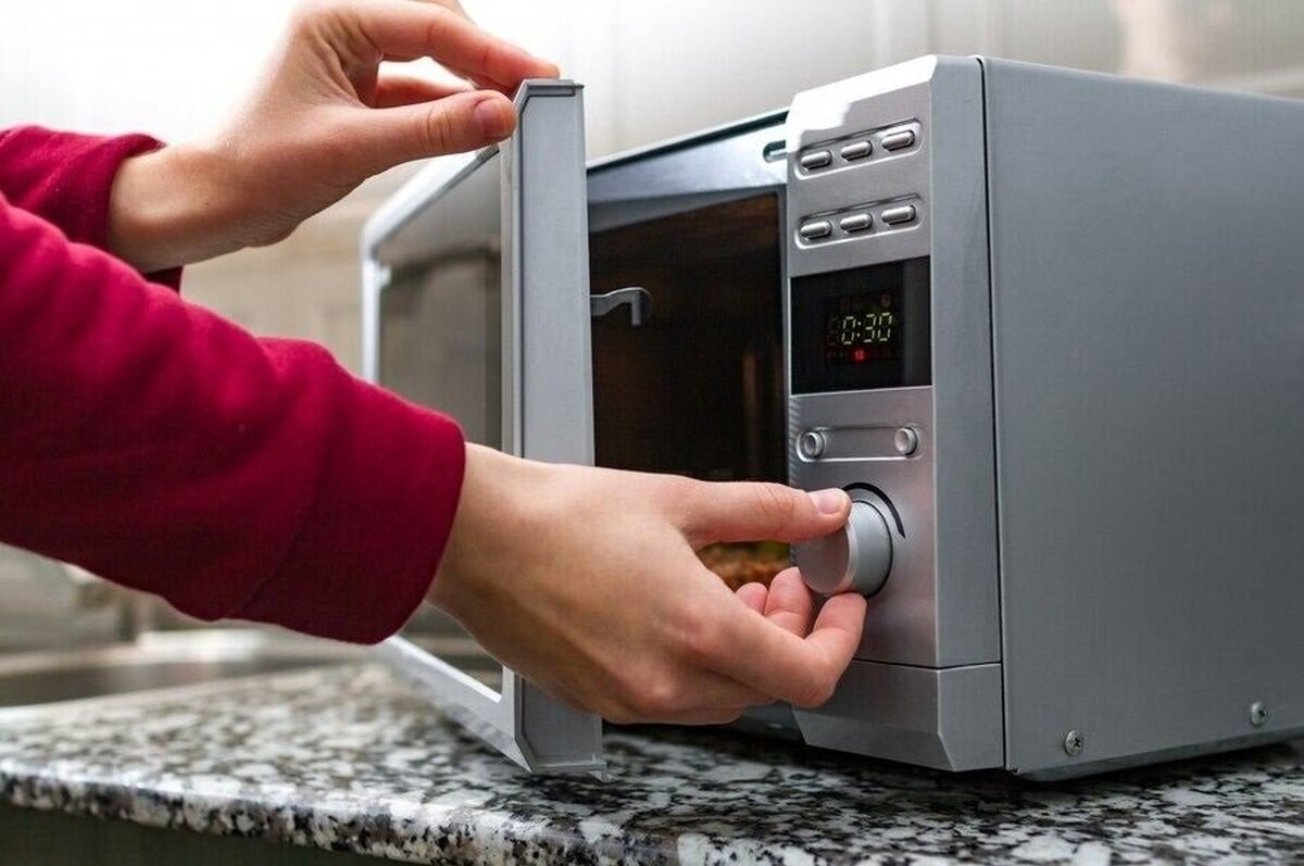 ترفند خانه داری | این مواد غذایی را در مایکروویو گرم نکنید