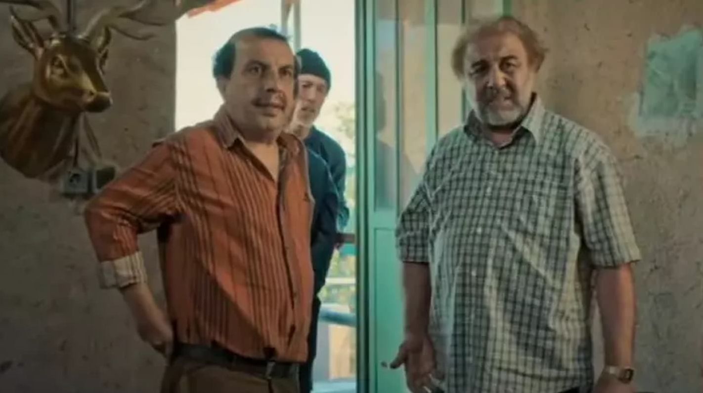 سکانس خنده دار سریال اجل معلق؛ رضا عطاران میگه عین خارجیا تنبیه‌ش میکنم!💀