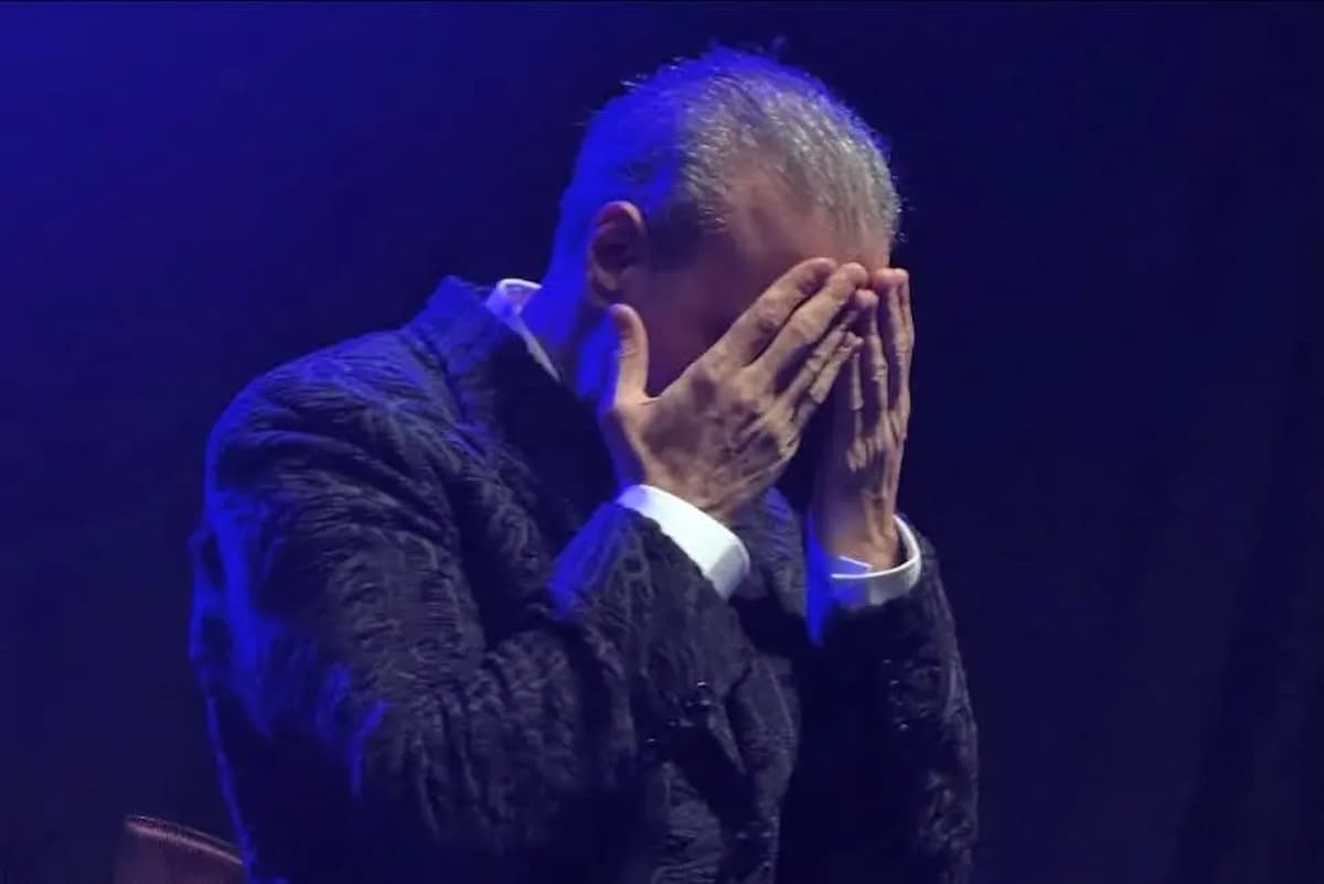 تصاویری از استقبال پرشور ایرانیان مقیم ترکیه از کنسرت علیرضا قربانی در استانبول