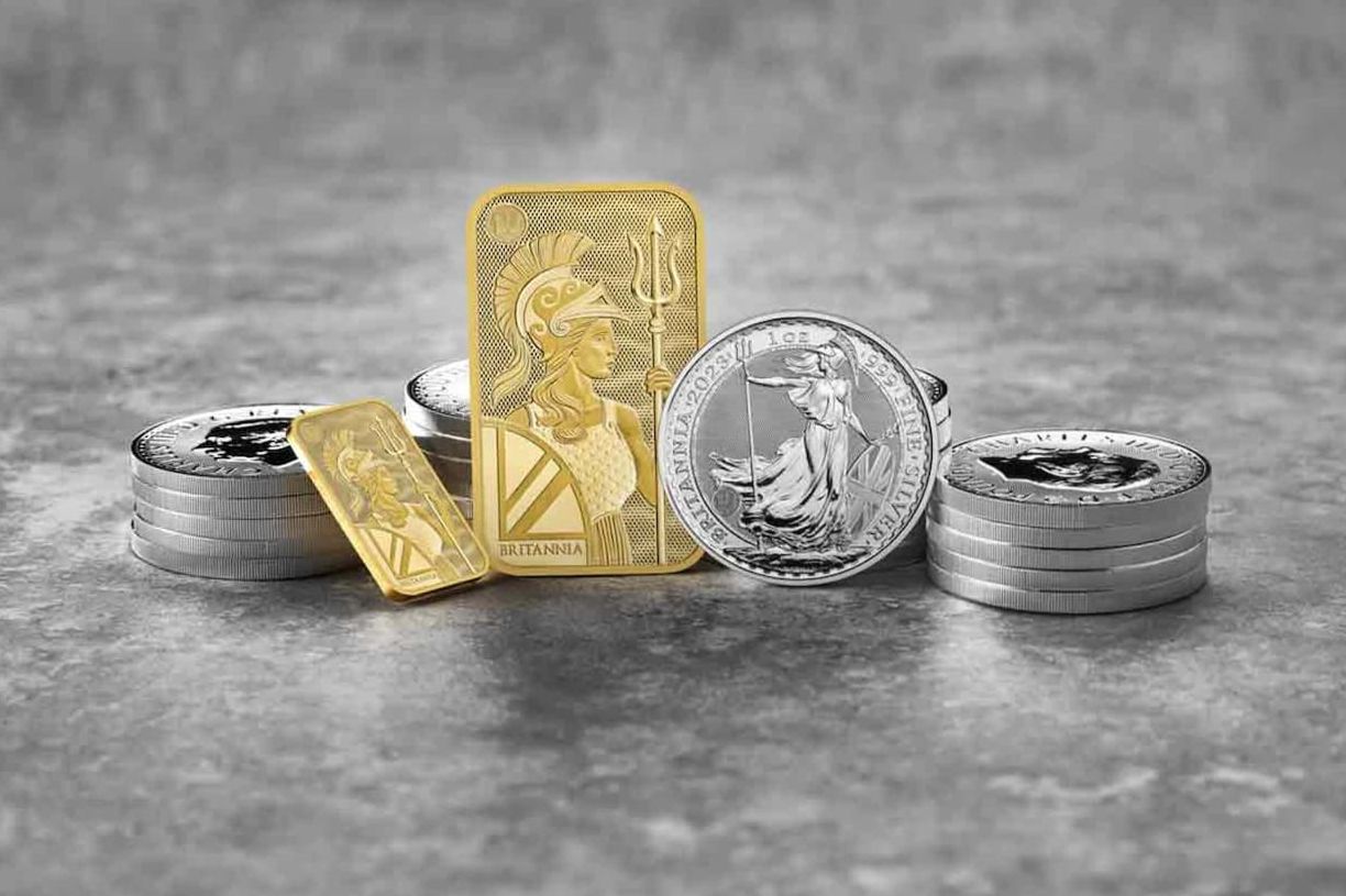 طلا یا نقره؛ کدام انتخاب هوشمندانهتری برای سرمایه گذاری است؟