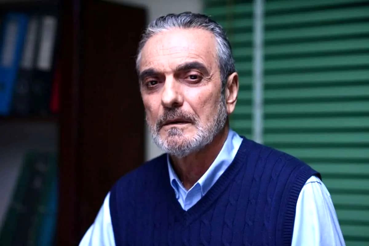 سکانس ماندگار از بازی مرحوم همایون ارشادی در فیلم طعم گیلاس