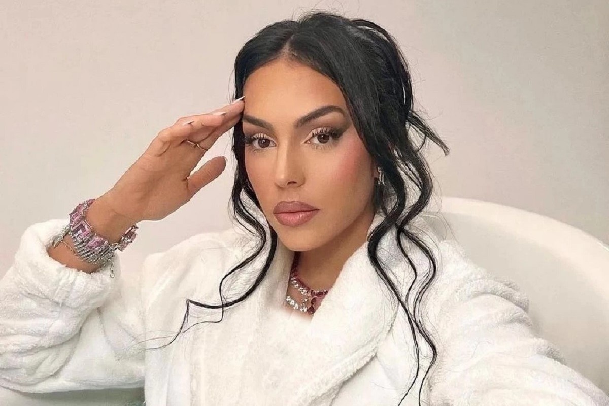 کلکسیون ساعت ۲.۴ میلیون دلاری جورجینا رودریگز همسر رونالدو؛ از رولکس‌های الماس‌نشان تا کارتیرهای لوکس