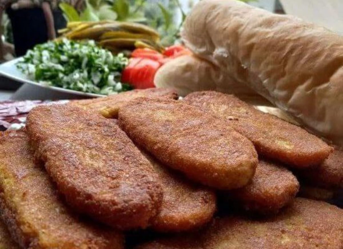 دستور پخت کتلت با نان بربری | راز خوشمزگی کتلت اصیل لاهیجان