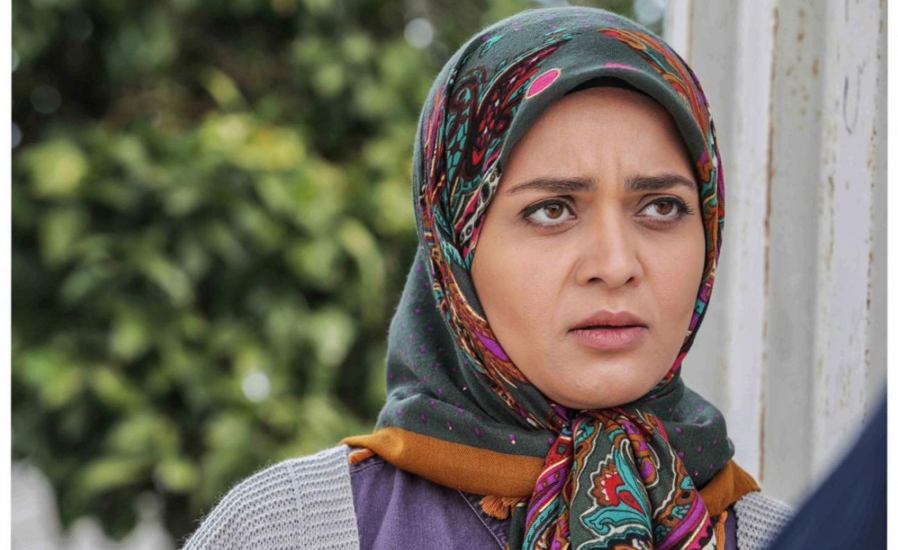 دختر محمود نقاش سریال پایتخت با یک استایل پاییزی