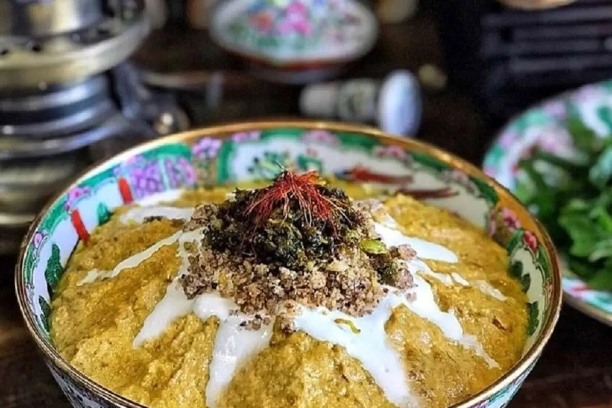 طرز تهیه کشک کدو با گوجه؛ غذای گیاهی که باید امتحان کنی!