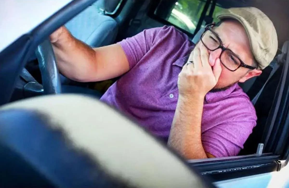 ترفند نگهداری از خودرو | علت پخش شدن بوی بنزین داخل کابین خودرو+ راهکارهای رفع مشکل