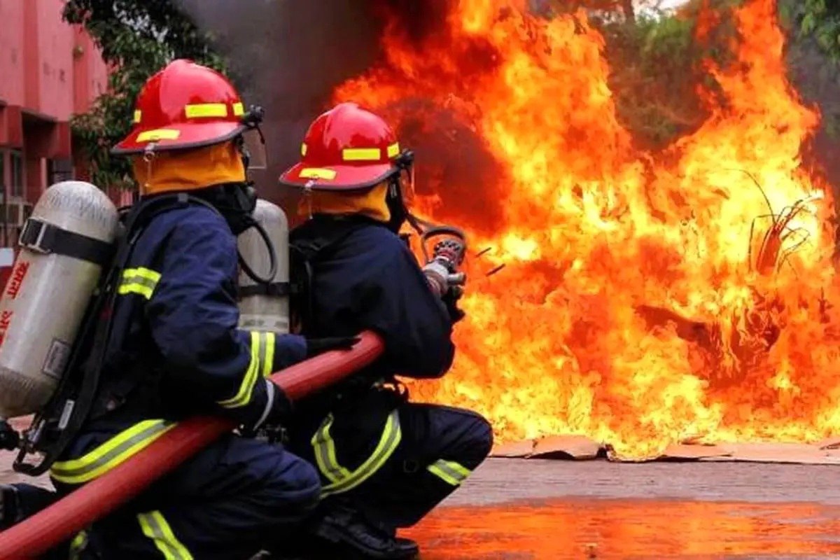 مرگ غمانگیز خانواده ۴ نفره در آتش سوزی ساختمان