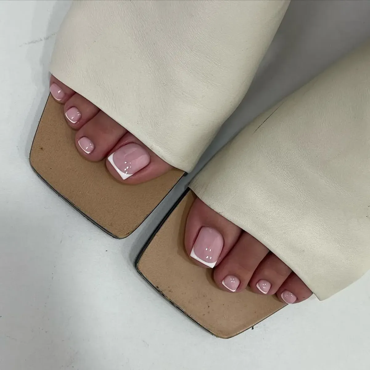 طراحی ناخن امروز | ۱۱ ایده پدیکور تابستانی برای این فصل و فراتر از آن