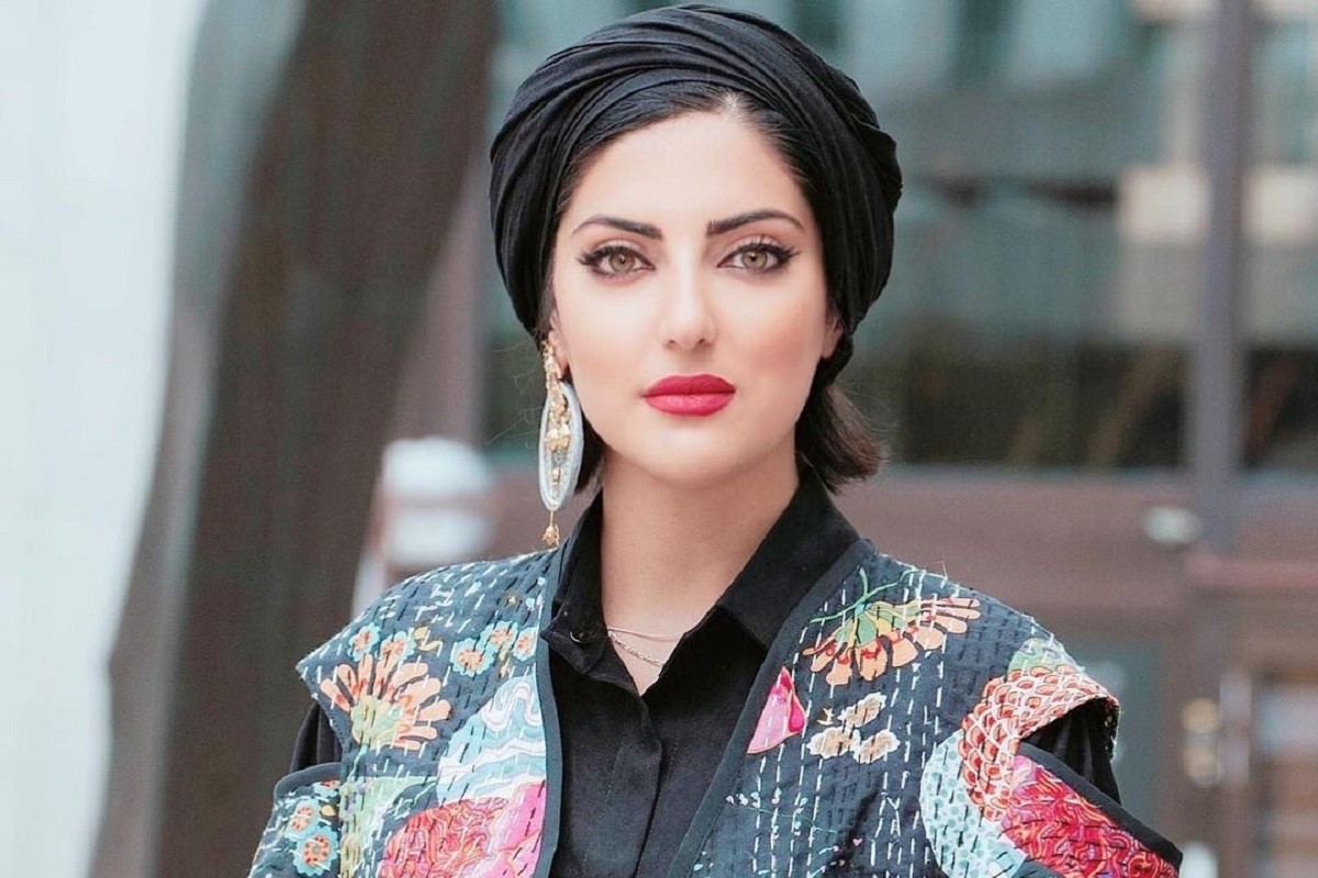 ژست‌های خاص و هنری هلیا امامی؛ ایده‌هایی برای عکاسی اینستاگرامی