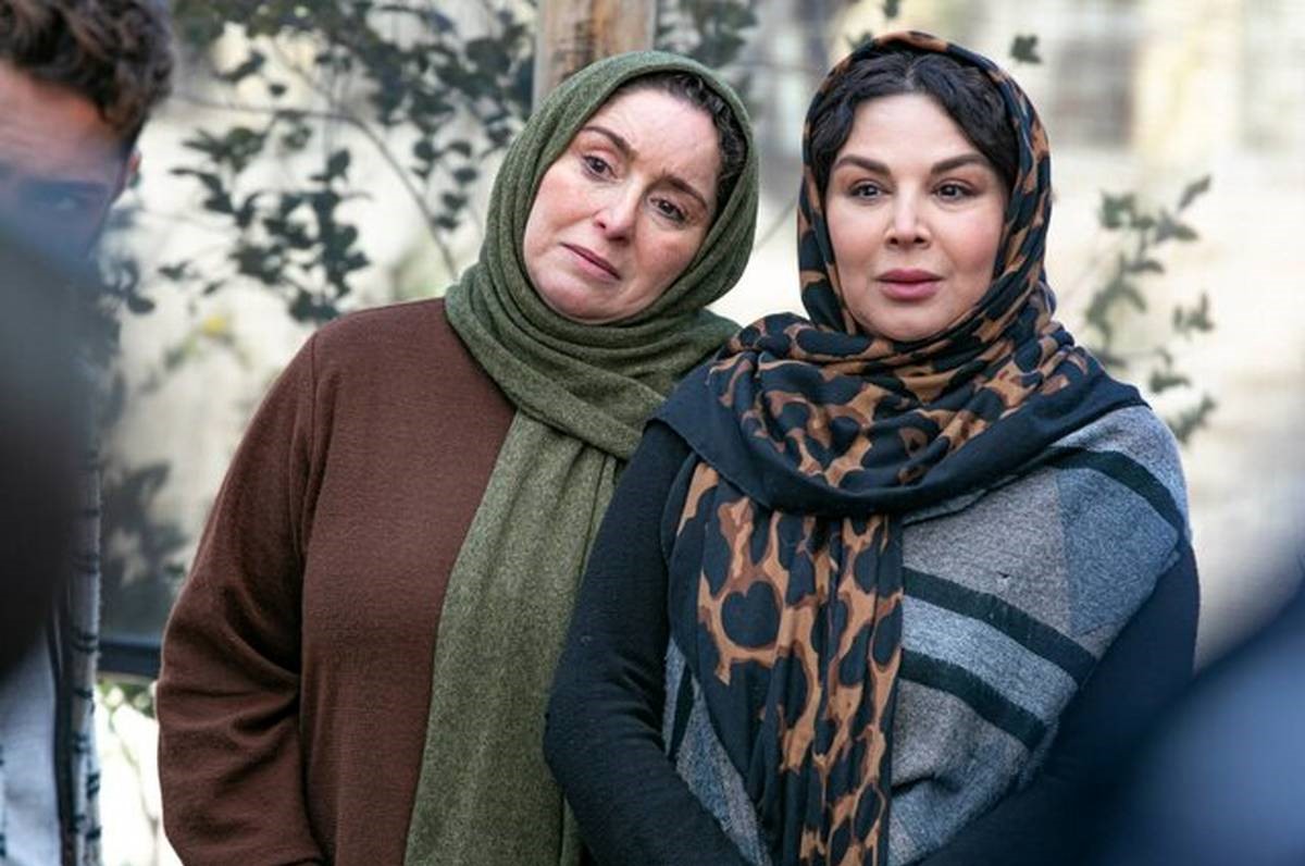 موتورسواری ژاله صامتی و شهره سلطانی در خیابان‌های تهران