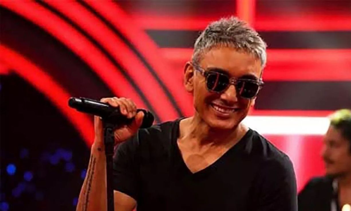 کنسرت شادمهر عقیلی با اجرای آهنگ ای ایران و نوازندگی دخترش ملینا