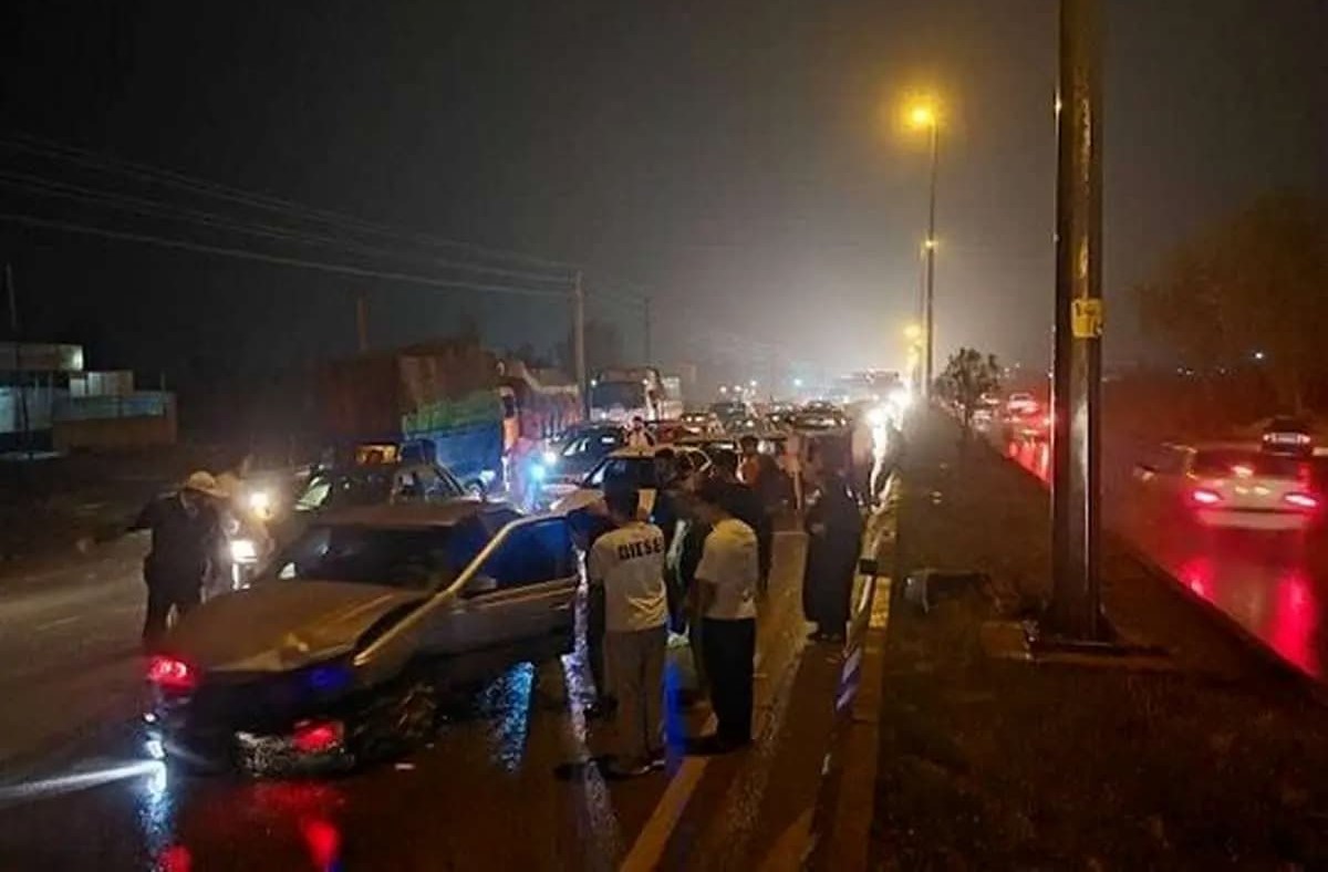 تصادف زنجیره‌ای در جاده مازندران با 7 مصدوم