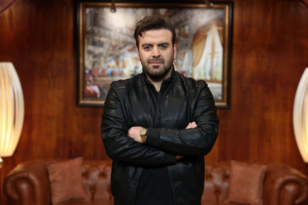 حضور احساسی و دلگرم کننده بهرنگ علوی در مراسم یادبود برادرزاده شهید محسن تنابنده