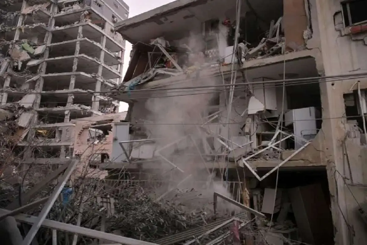 مردم تهران برای بازسازی ساختمان‌های آسیب‌دیده در جنگ به کجا مراجعه کنند؟