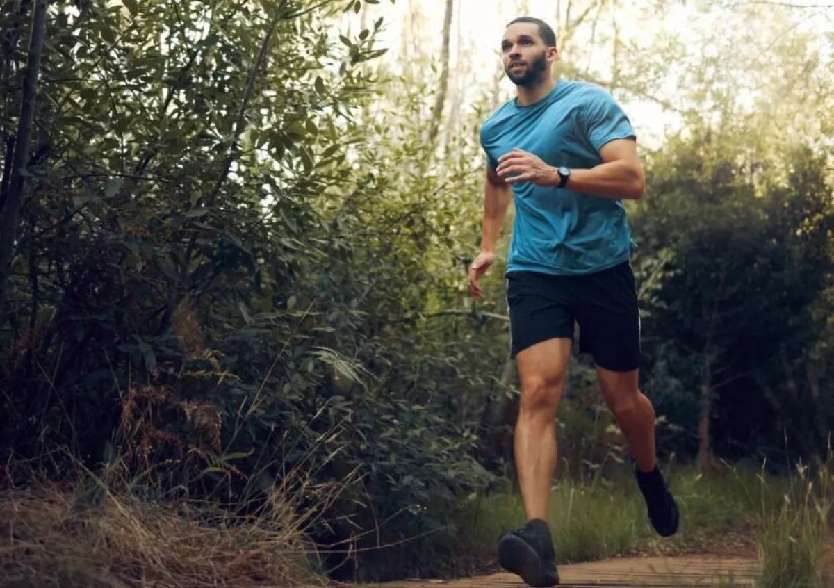 چطور با سرعت مناسب پیادهروی کنیم تا وزن کم کنیم؟