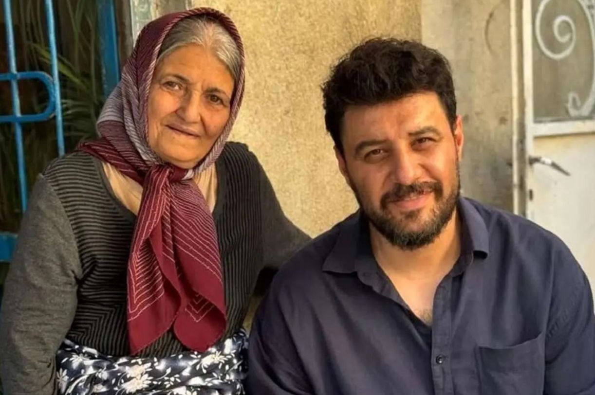قدردانی هومن سیدی از عزیز مهری مادر جواد عزتی در سریال وحشی+فیلم