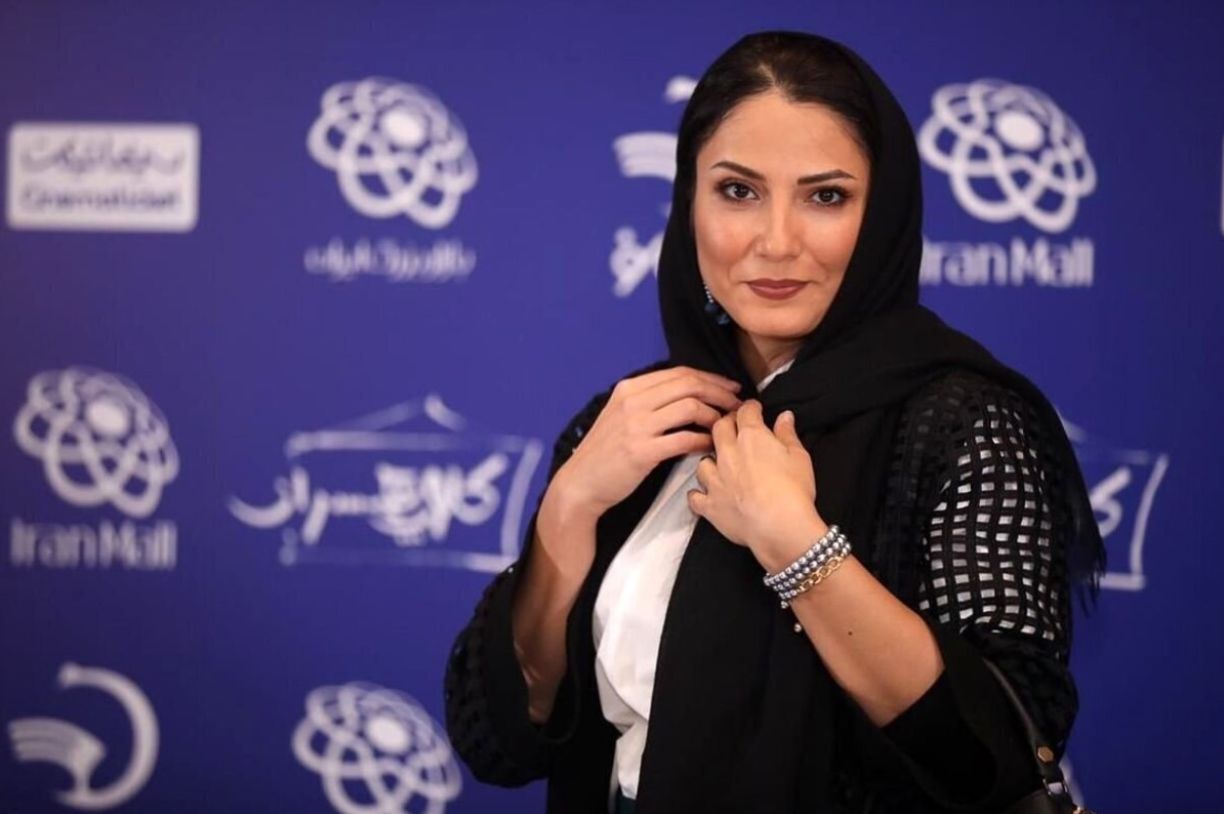 سمیرا حسن پور با استایل کژوال در اکران فیلم آدم فروش در فستیوال دبی