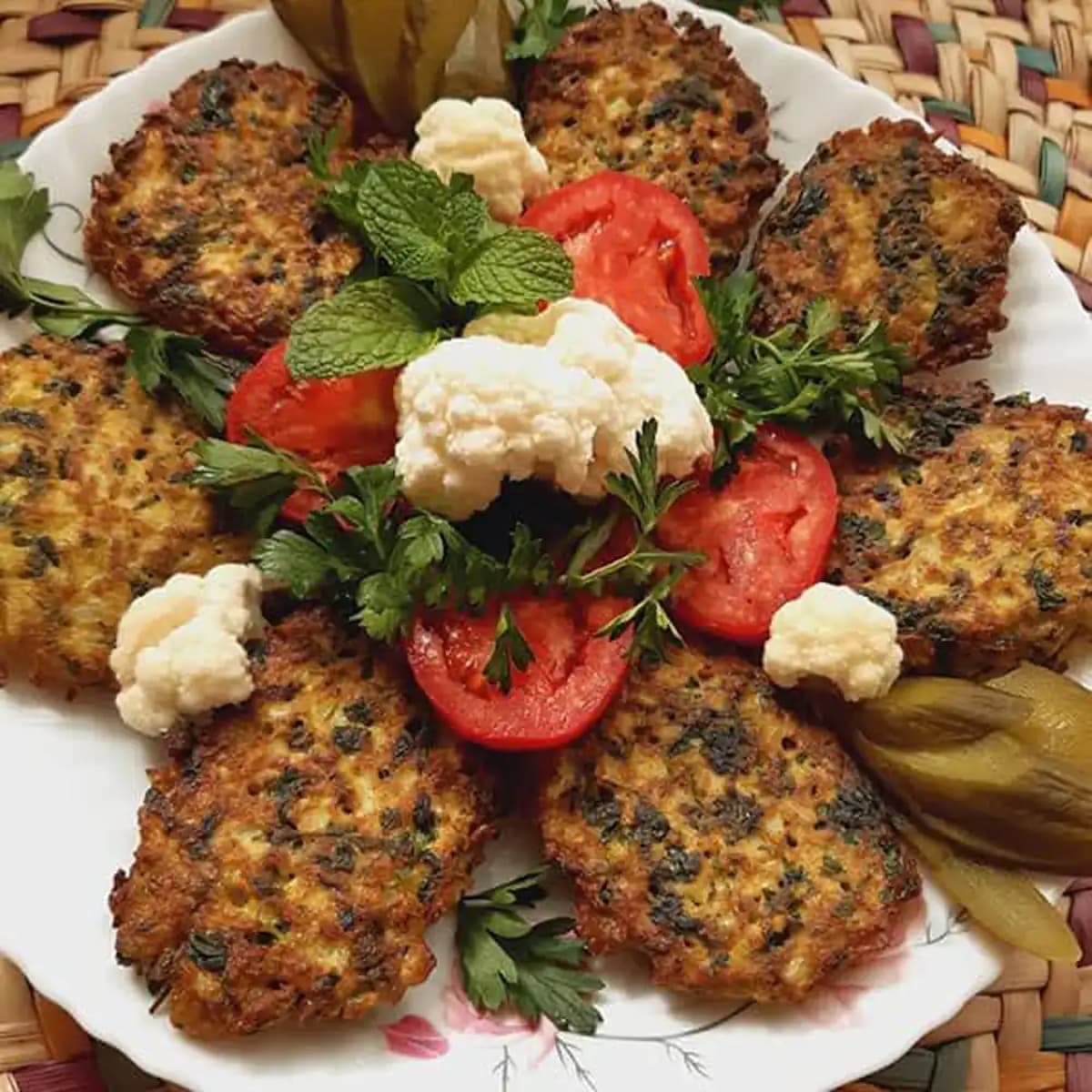 طرز تهیه کوکو گل کلم بدون سیب زمینی؛ ترد و خوشمزه