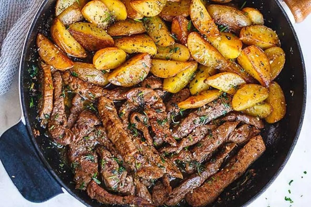 خورشت گوشت بغدادی را این‌طوری درست کنید؛ غذای مهمانی‌پسند!