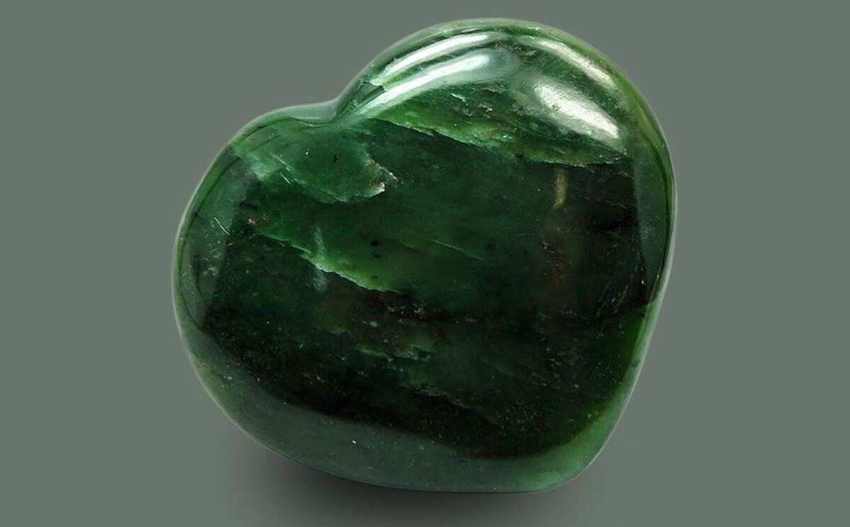 این سنگ کمیاب از طلا گرانتر است!