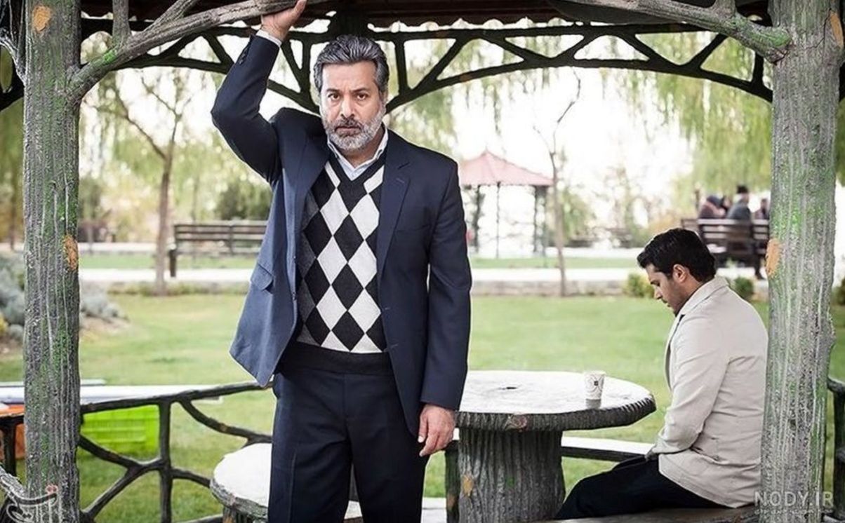 قاب زیبای حمیدرضا پگاه بازیگر آوای باران در کنار دخترش