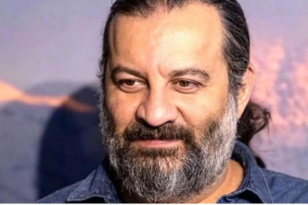 واکنش متفاوت مهراب قاسم خانی به ممنوع‌الخروجی‌اش