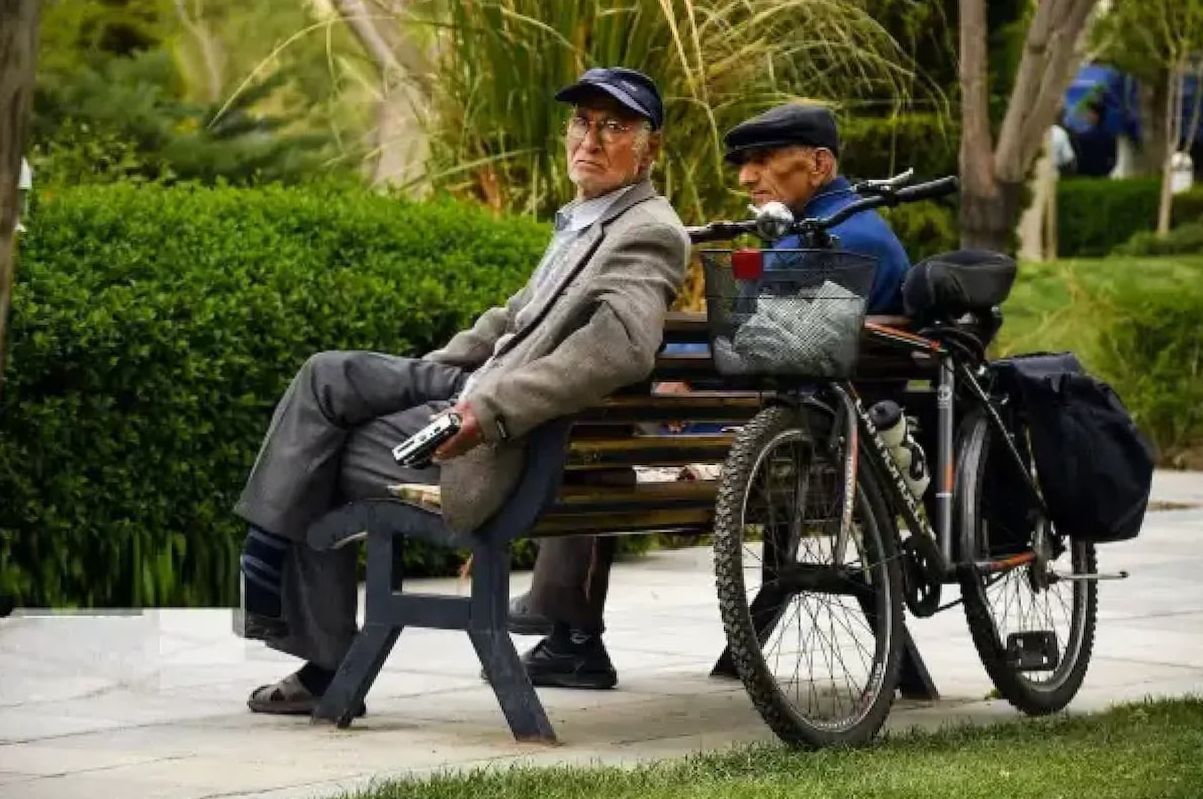 پرداخت معوقات فروردین بازنشستگان از دوشنبه