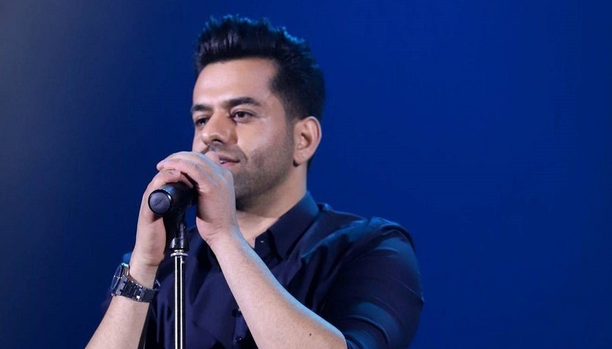 همخوانی پرشور هواداران با رضا بهرام در کنسرت نیاوران