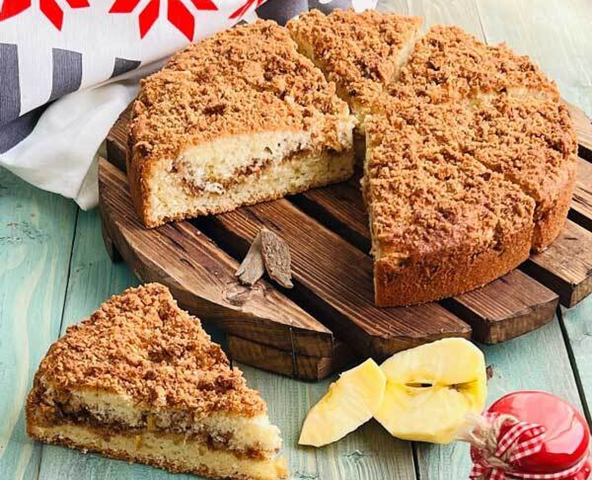 طرز تهیه کیک استروسل سیب؛ کیک میوه ای خوشمزه کافی شاپی