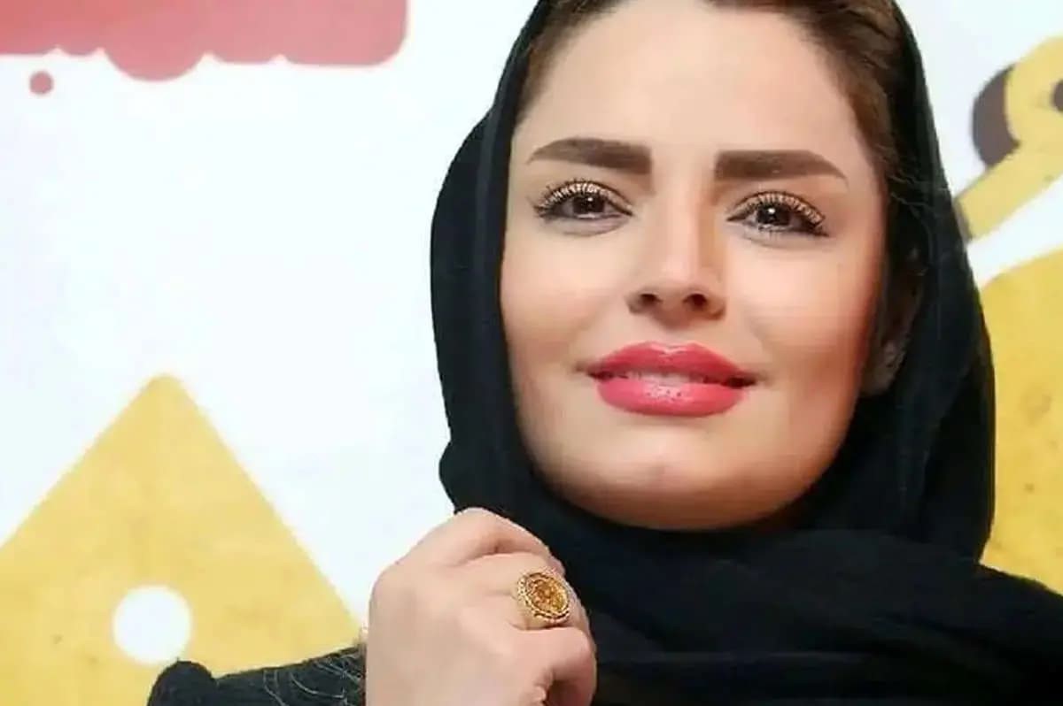 استایل سپیده خداوردی «گلرخ از یادرفته» در جزیره کیش با پیراهن ساحلی شیک