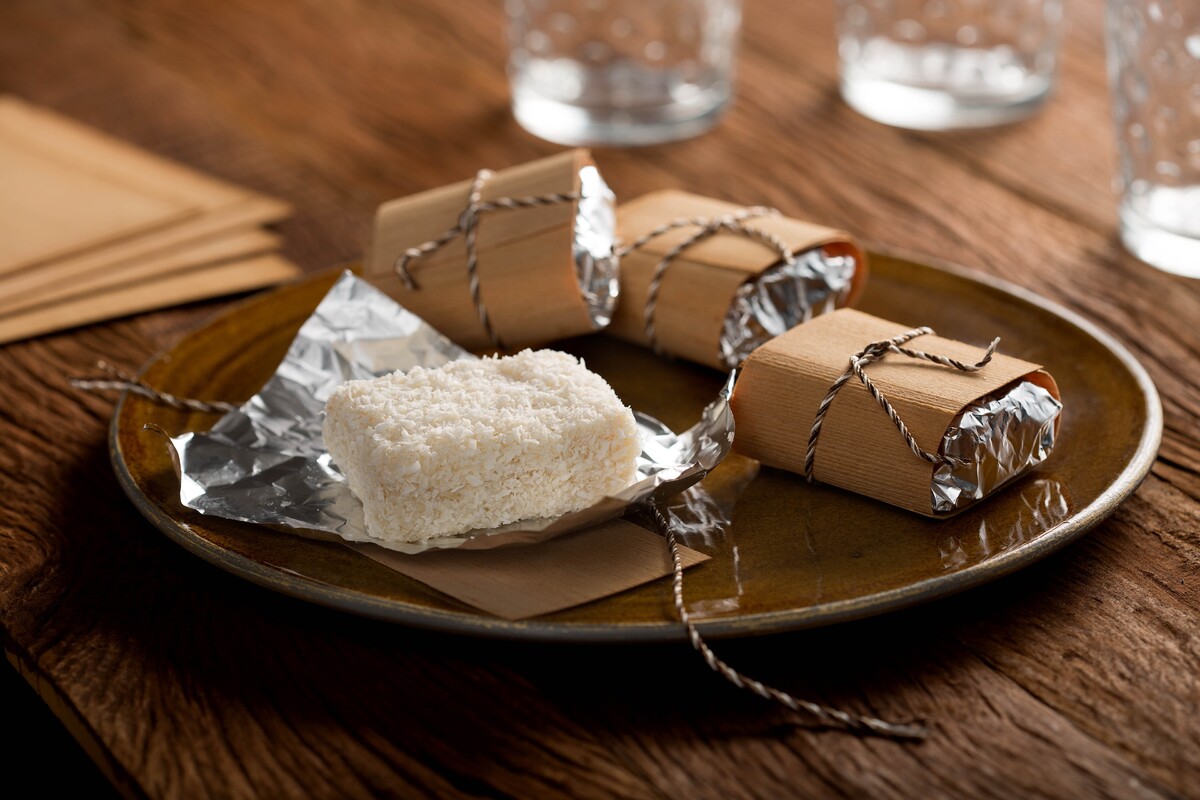 کیک خیس برزیلی؛ کیکی که طعم آن را فراموش نمیکنید!