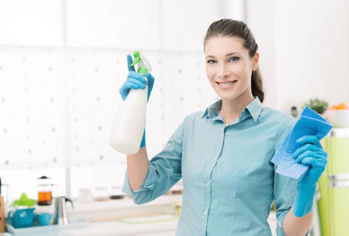 ترفند خانه داری | بهترین جرم گیر و لکه بر چند منظوره برای خانه تکانی