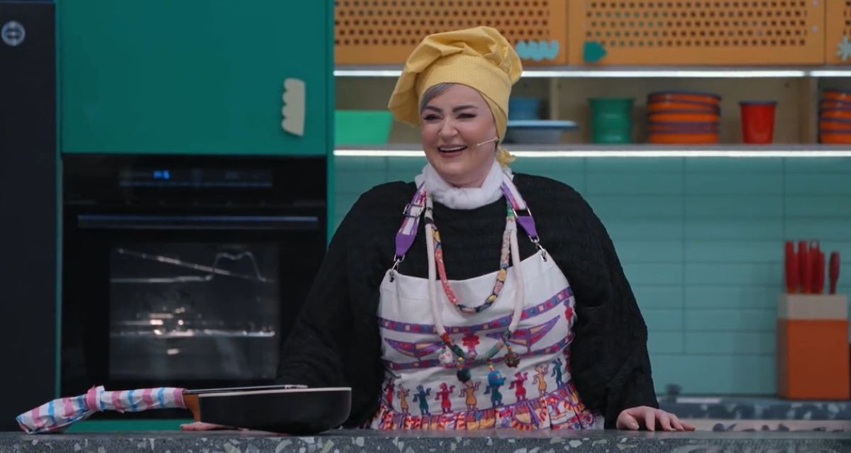 شوخی‌های نعیمه نظام دوست با جواد خیابانی در شفرونی؛ جواد چه خبر؟ کجا بودی!