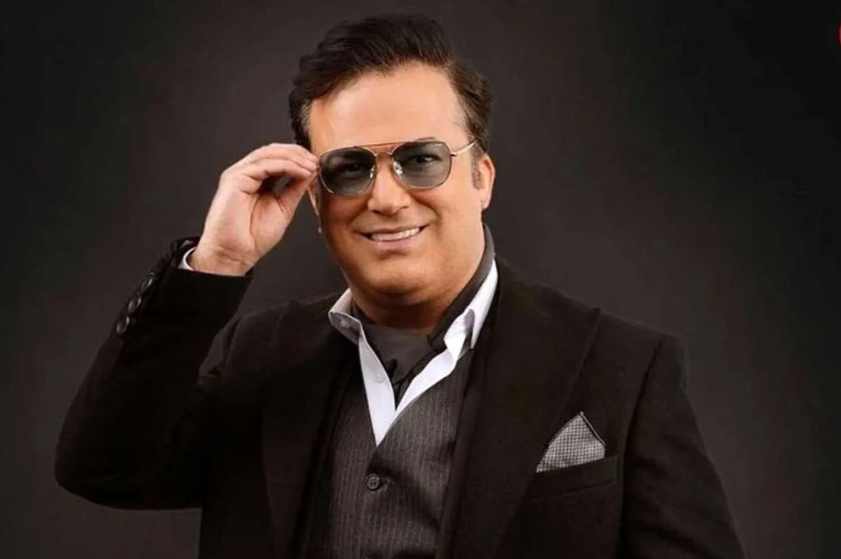 نگاهی به دکوراسیون لاکچری و دلباز خانه حامد آهنگی؛ از آشپزخانه شیک با کابینت‌های کرم‌قهوه‌ای تا لوازم خانگی برند