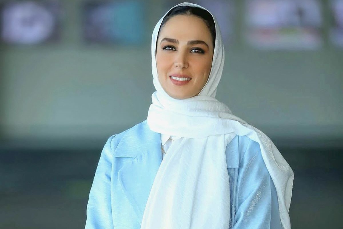 سومین سالگرد ازدواج سوگل طهماسبی با لباسی رؤیایی و دسته‌گل لاکچری