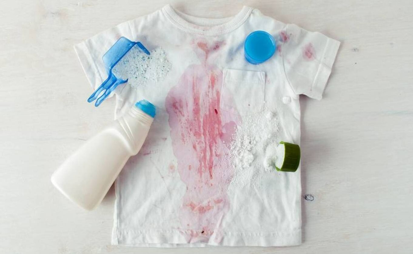 ترفند خانه داری | روش های از بین بردن لکه وایتکس از روی لباس