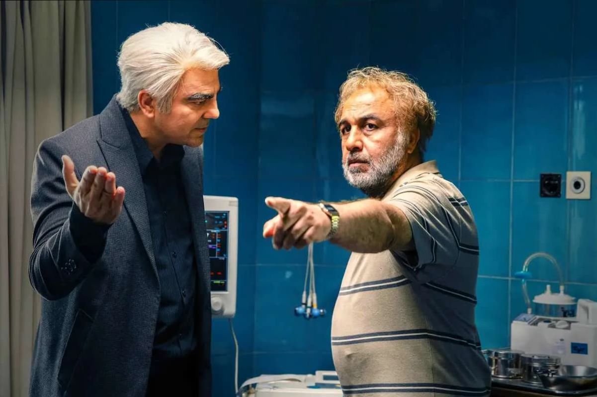 نقد و بررسی سریال اجل معلق؛ عبور رضا عطاران از خط قرمزهای عرفی و اعتقادی