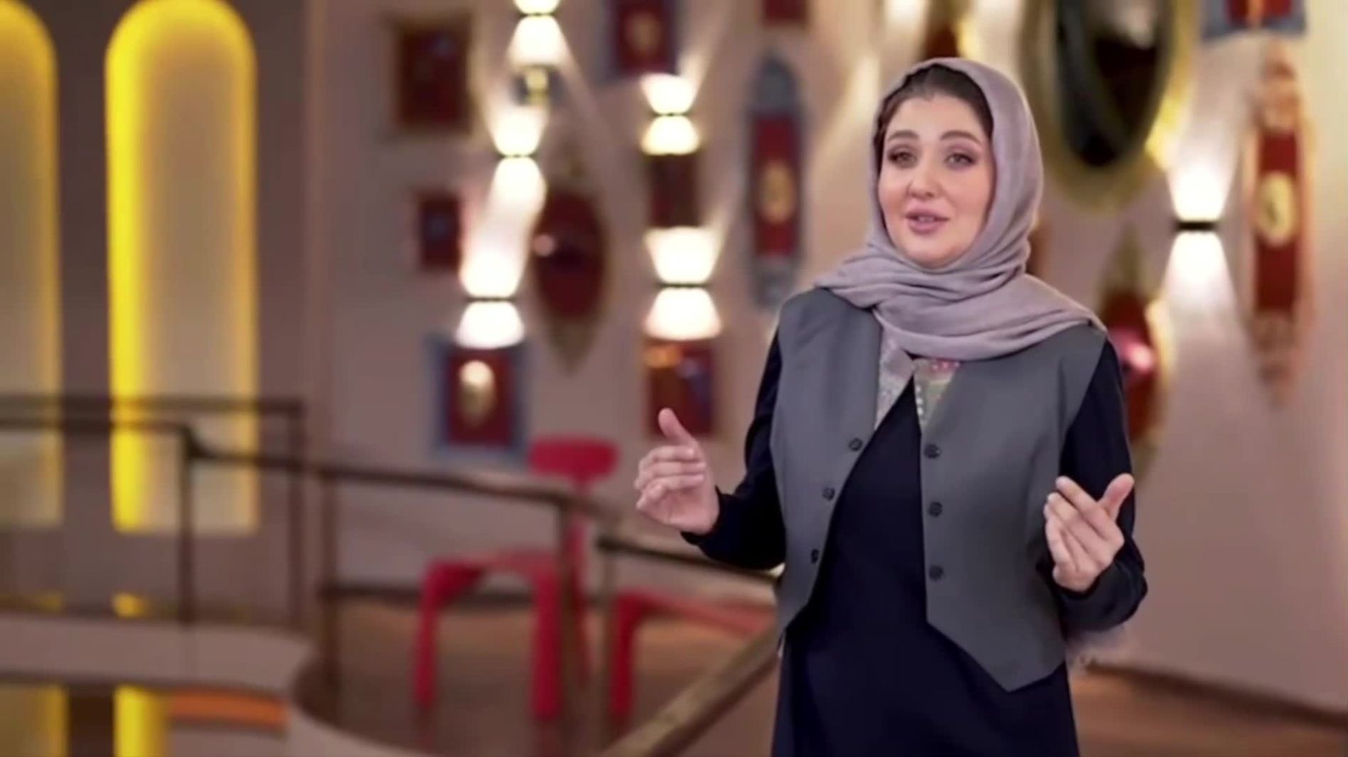 گلوریا هاردی بدون آرایش: اثبات زیبایی طبیعی و بیزرق و برق!