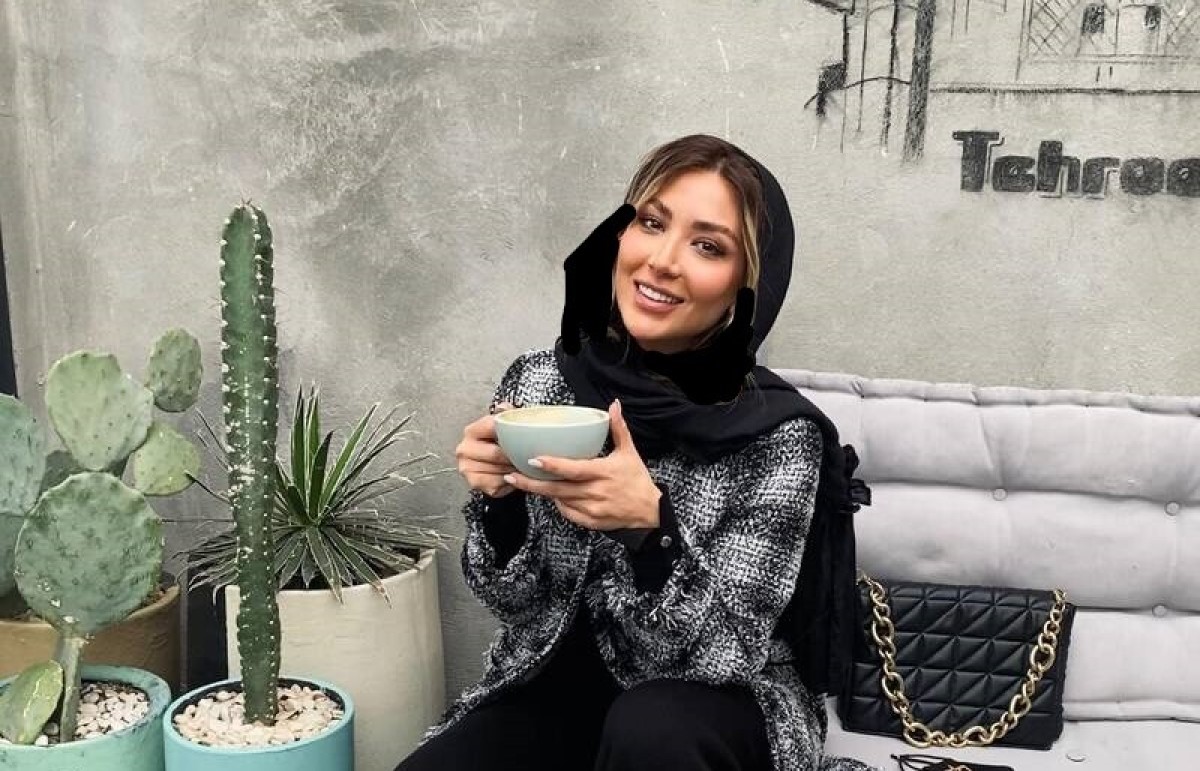 هنر چیدن گل‌های لاله به سبک مینا مختاری!