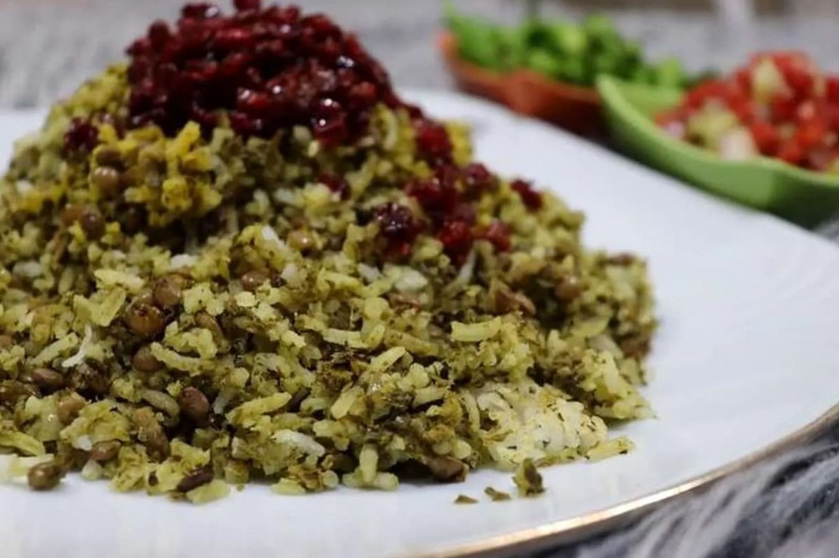 طرز تهیه شوید پلو با عدس و کشمش؛ یک پلو مجلسی خوشمزه