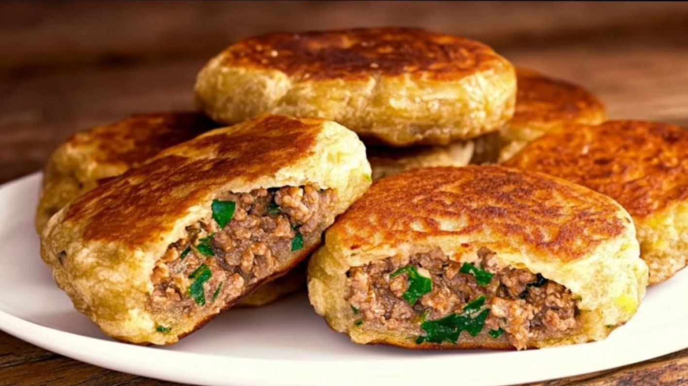 طرز تهیه کوکو سیب زمینی شکم پر با مواد میانی خوشطعم؛ ایدهای جدید برای یک شام ساده و خاص