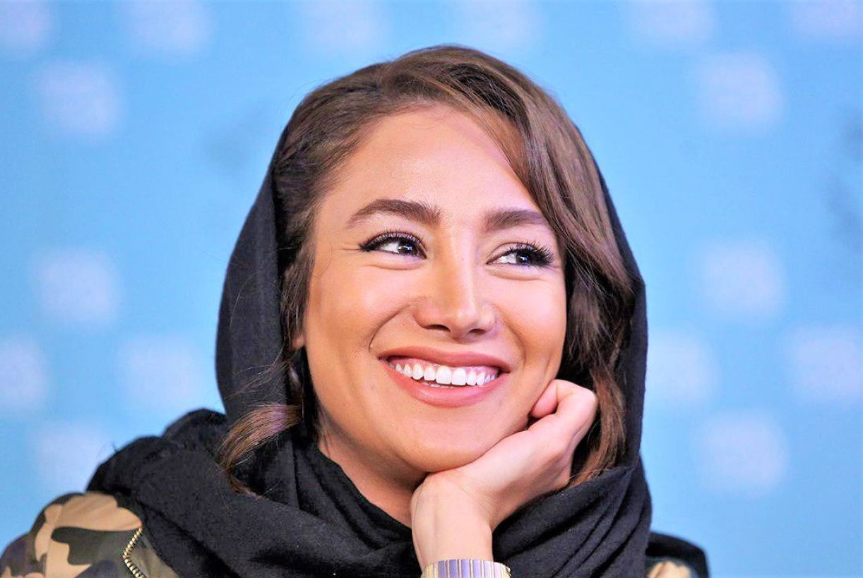 حس و حال عاشقانه بهاره افشاری با آهنگ آخ تویی جواهر با صدای فرزاد فرزین